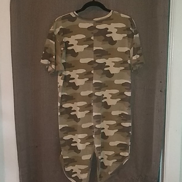 Army fatigue Duck tail Tee Shirt - Picture 2 of 4